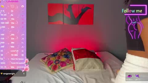 Snapshot of emmasmith06 chatting on 03.01.25 Emma online show from 03.01.25