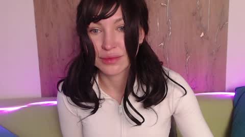 emmastinsen online show from 05.25.26