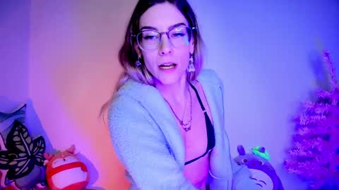 RH-NEGATIVE GREEN-EYED BAELIEN online show from 12.28.24