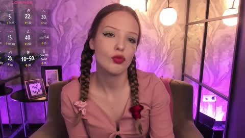 Snapshot of emmazing_ chatting on 11.23.25 Iris online show from 11.23.25