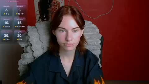 Snapshot of emmi_rossum chatting on 08.06.26 Emmi online show from 08.06.26