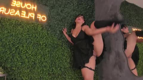 Snapshot of emmiily_z chatting on 02.09.25 Emmiily online show from 02.09.25