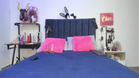          online show from 01.10.25