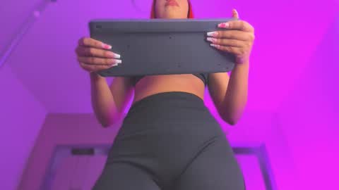    online show from 09.10.25