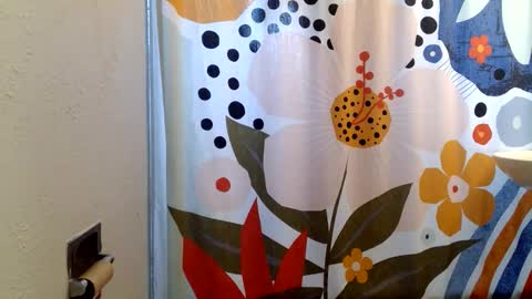 Snapshot of emmobeysyoux0x0x chatting on 11.21.25 emmtheslutx0x0 online show from 11.21.25