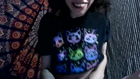 Snapshot of emmsayshi chatting on 02.17.26 Emm online show from 02.17.26