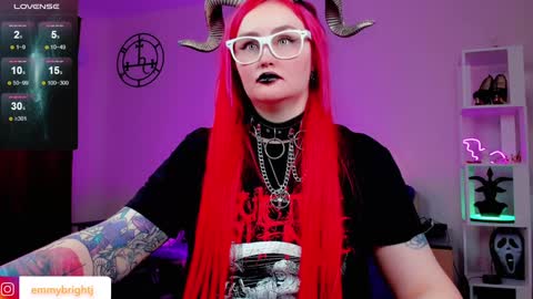 Emmy Bright     50  online show from 01.10.25