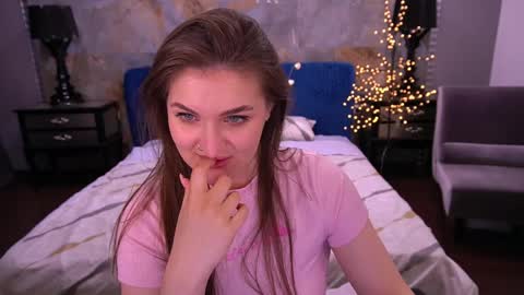 E M M Y online show from 04.02.26