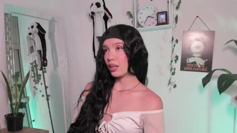 Emperatriz online show from 02.04.25