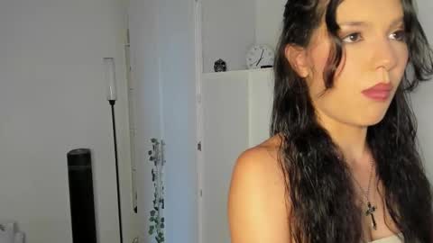 Emperatriz online show from 12.05.25