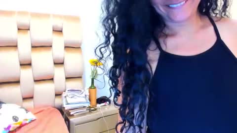 Snapshot of emperatriztapia chatting on 06.10.26 emperatriztapia online show from 06.10.26