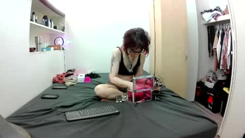 Snapshot of empress_lillth chatting on 05.29.26 Empress Lillth online show from 05.29.26