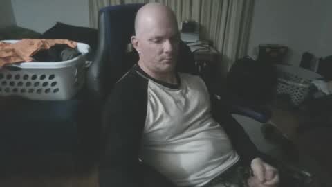 Snapshot of emsguy1 chatting on 12.02.25 Matt online show from 12.02.25