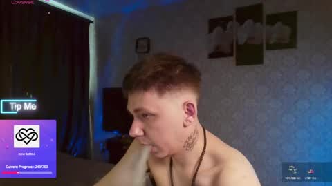 Snapshot of emveeboy96 chatting on 04.25.26 emveeboy96 online show from 04.25.26