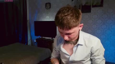Snapshot of emveeboy96 chatting on 05.07.26 emveeboy96 online show from 05.07.26