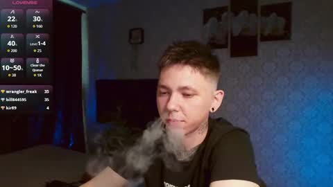 Snapshot of emveeboy96 chatting on 05.16.26 emveeboy96 online show from 05.16.26