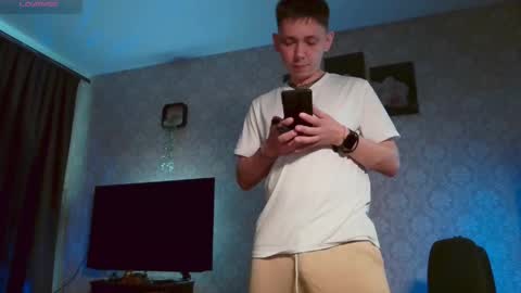 Snapshot of emveeboy96 chatting on 05.21.26 emveeboy96 online show from 05.21.26