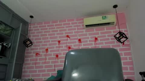 Emy online show from 02.26.25