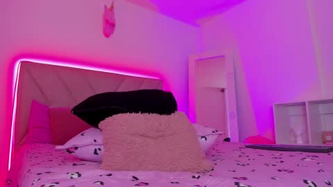 Emy online show from 11.12.25