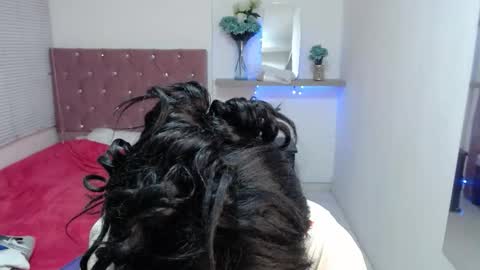 Snapshot of emyfuckhard chatting on 10.09.25 emyfuckhard online show from 10.09.25