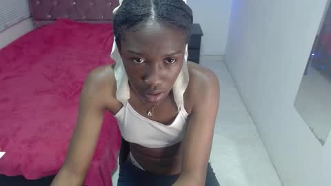 Snapshot of emyfuckhard chatting on 11.19.25 emyfuckhard online show from 11.19.25