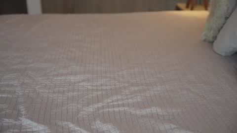 Snapshot of emyii chatting on 12.10.24 Eimi3 online show from 12.10.24