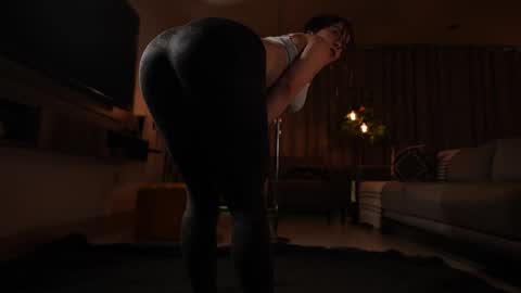 Snapshot of emyii chatting on 09.09.25 Eimi3 online show from 09.09.25