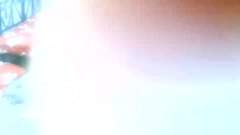 Snapshot of encantadats chatting on 03.05.25 CHUN LY online show from 03.05.25