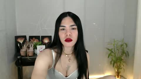 enchantress_mia03 online show from 05.28.26