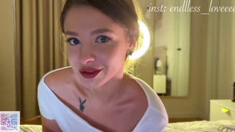 Mia online show from 02.10.26