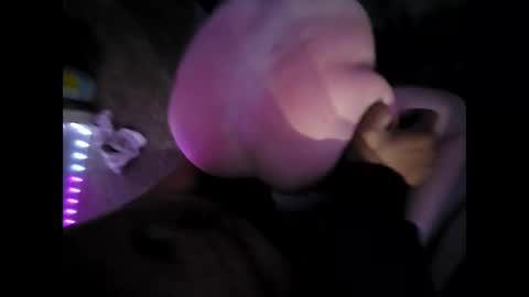 Snapshot of endlezzsquirtzz chatting on 11.25.25 endlezzsquirtzz online show from 11.25.25