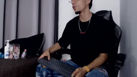 Snapshot of endrick_23 chatting on 03.04.26 endrick_23 online show from 03.04.26