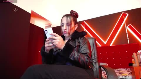 Snapshot of engel_devil chatting on 10.26.25 Engel online show from 10.26.25