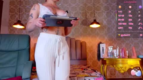 Snapshot of engel_devil chatting on 11.21.25 Engel online show from 11.21.25