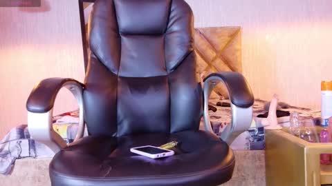 Snapshot of engel_devil chatting on 12.16.25 Engel online show from 12.16.25