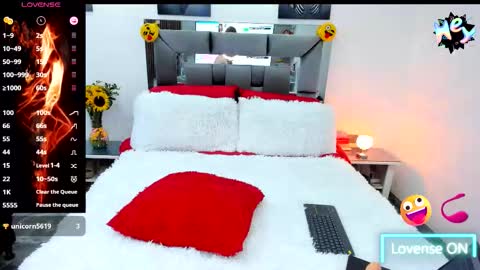 Snapshot of engel_grace chatting on 03.03.26 salome online show from 03.03.26