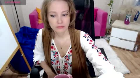 englishgirll online show from 04.19.26