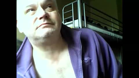 englishguysurrey online show from 12.03.24