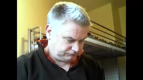 englishguysurrey online show from 12.17.25