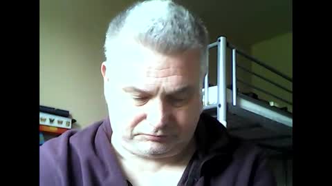 englishguysurrey online show from 05.20.26