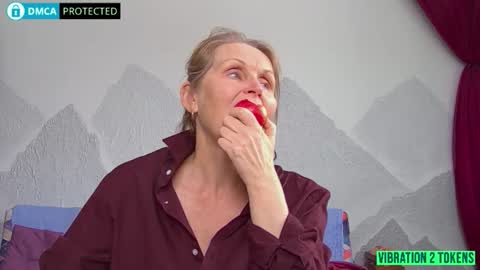 Snapshot of enjoymomentsunshine chatting on 02.02.26 Angel-wife 53 yrs and Eruption- husband 39 yrs online show from 02.02.26