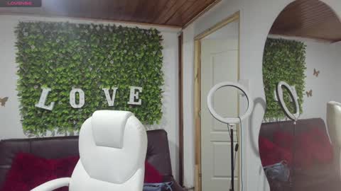 Snapshot of enma_clark chatting on 01.27.25 Enma clark online show from 01.27.25