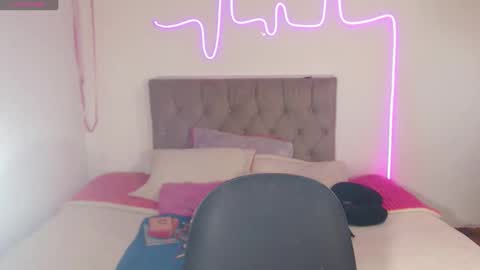 Enma Rojas online show from 12.16.24