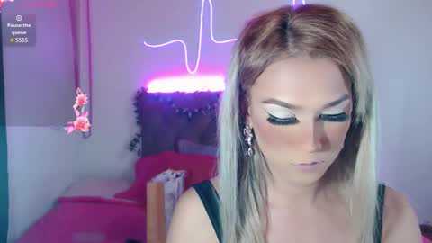 Enma Rojas online show from 12.25.24