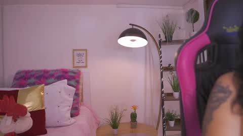 enola holmes1 online show from 11.10.25