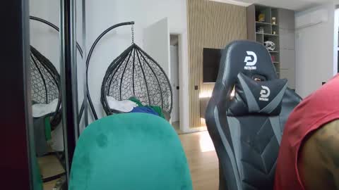 Erik online show from 02.24.25