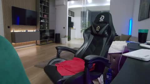 Erik online show from 05.25.26