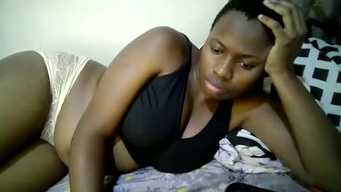 Snapshot of enter_dee chatting on 03.20.26 Ell online show from 03.20.26