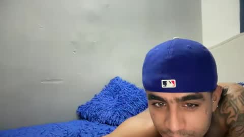 Snapshot of enyel_100 chatting on 06.18.26 enyel_100 online show from 06.18.26