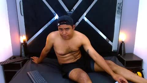 Snapshot of enzo_ferrer chatting on 05.26.26 Enzo online show from 05.26.26